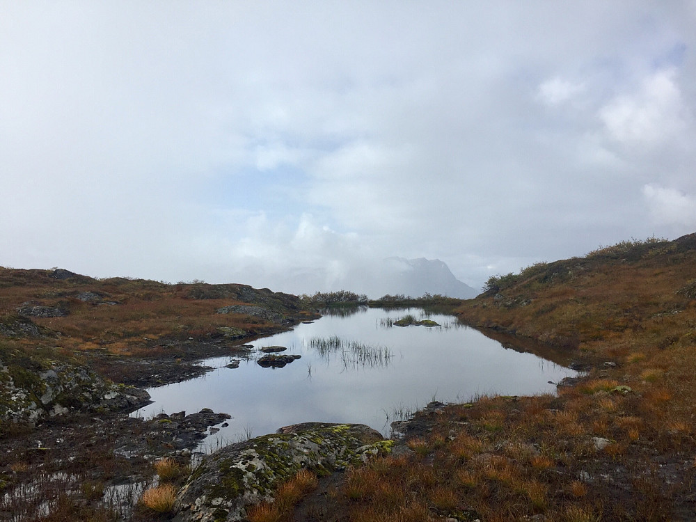 Fra Lotsbergnibba mot Skjerdingane og Gjegnen
