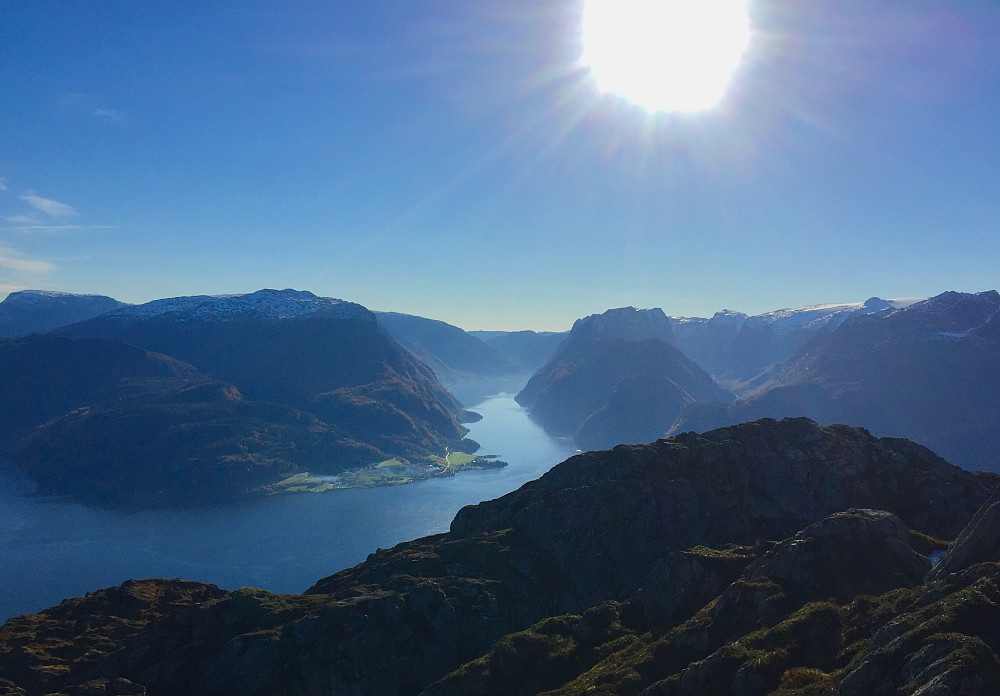 Herlig utsikt mot Gloppe- og Hyefjorden