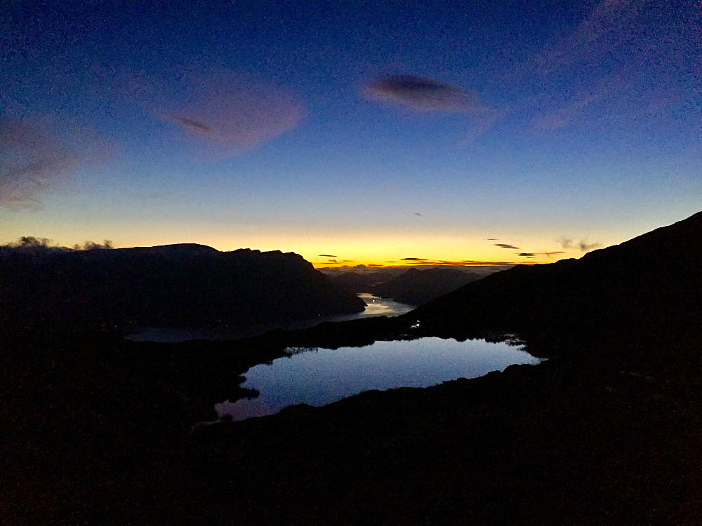 Flott skue. Fikk også nyte fantastisk stjernehimmel under løpeturen hjemover 