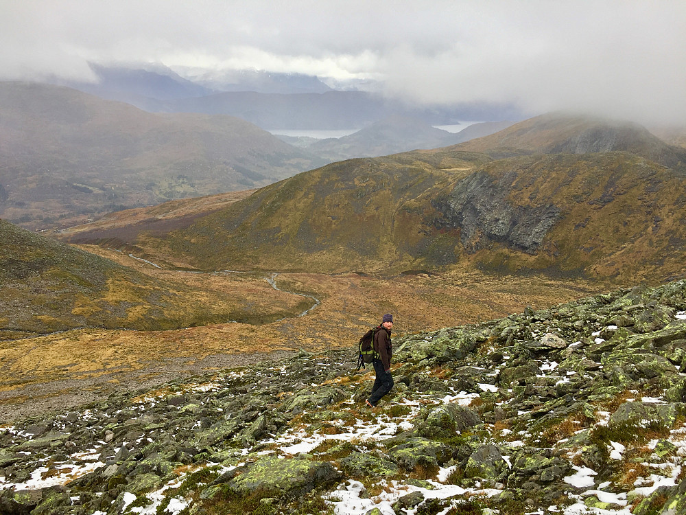 Retur ned i Ljosurdalen
