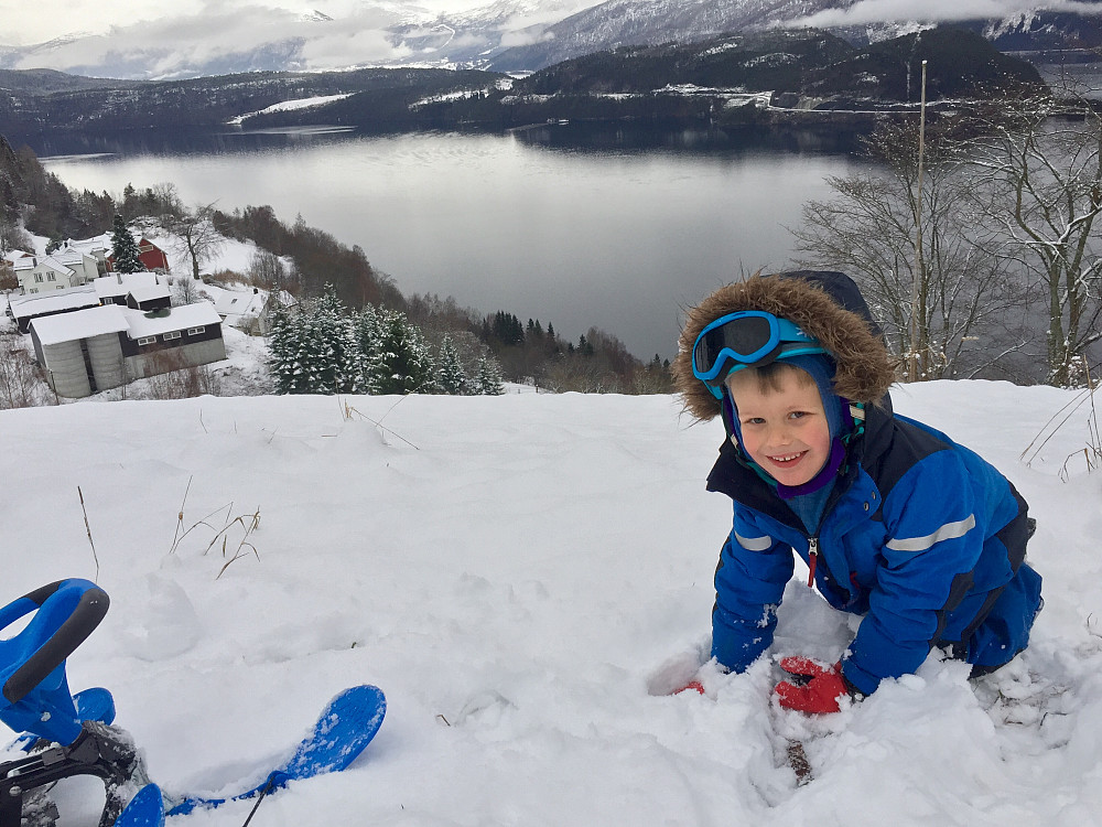 Ut og nyte snøen før regnet setter inn!