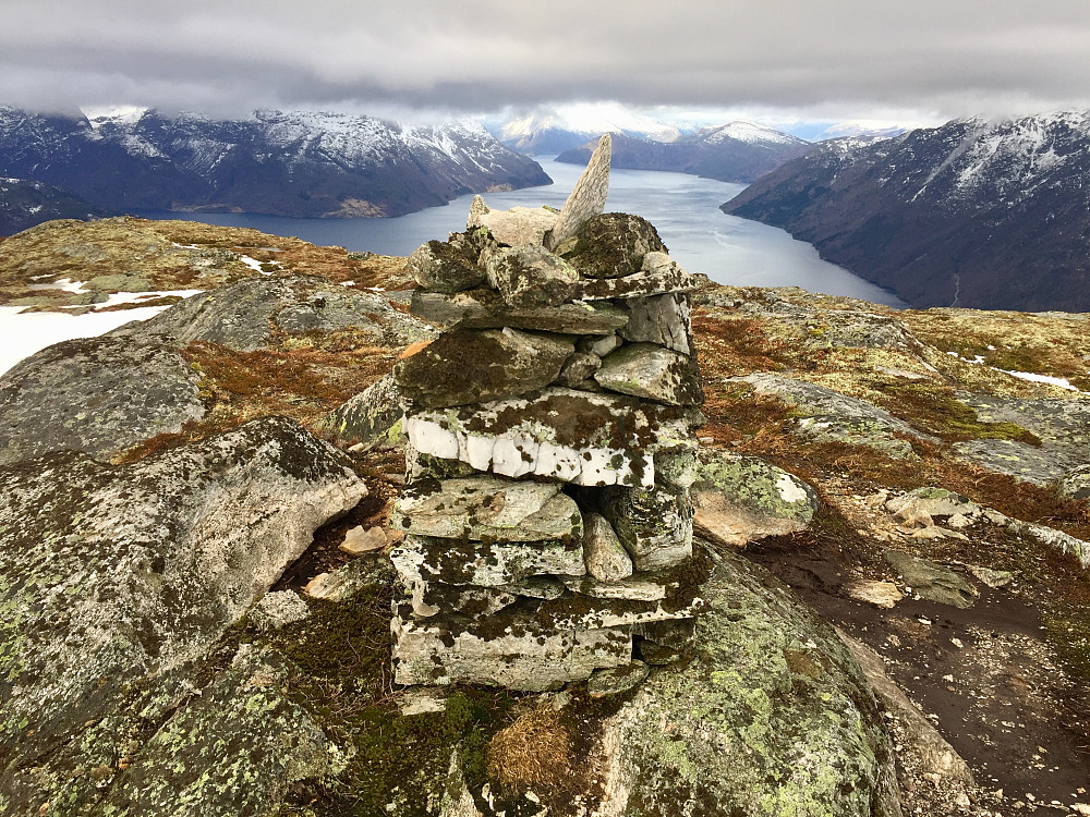Det ble finere og finere vær utover dagen og svært mildt!