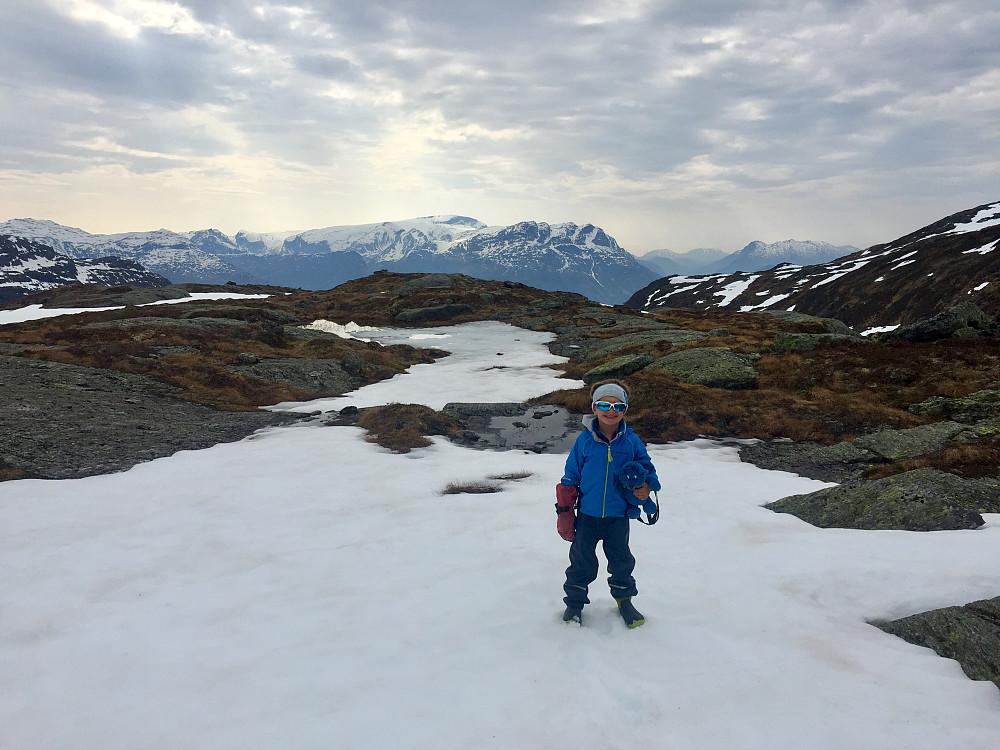 Sola begynner å gløtte litt mer igjennon