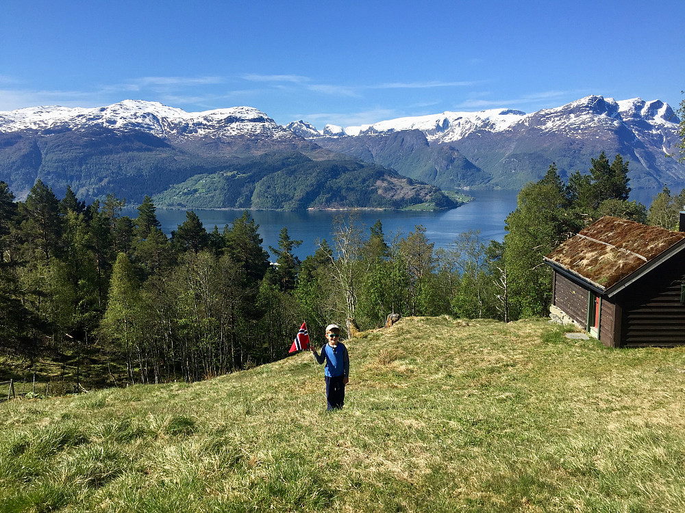 Toget ankommer Lotsbergstøylen