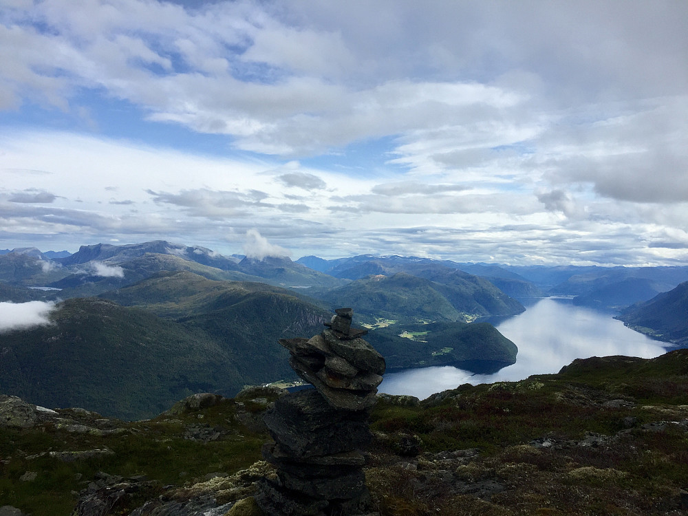 Enda klarvær nordover