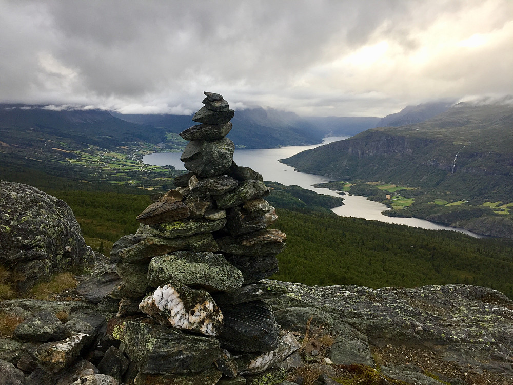 Flott utsikt mot Norsvinsfjorden