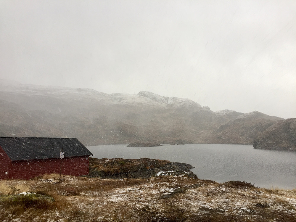 Fossevatnet i snøbyger