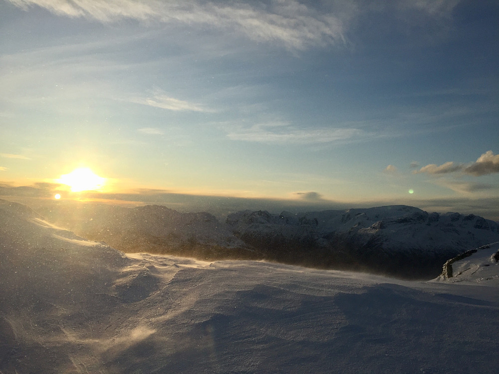 Føyker godt i høyden