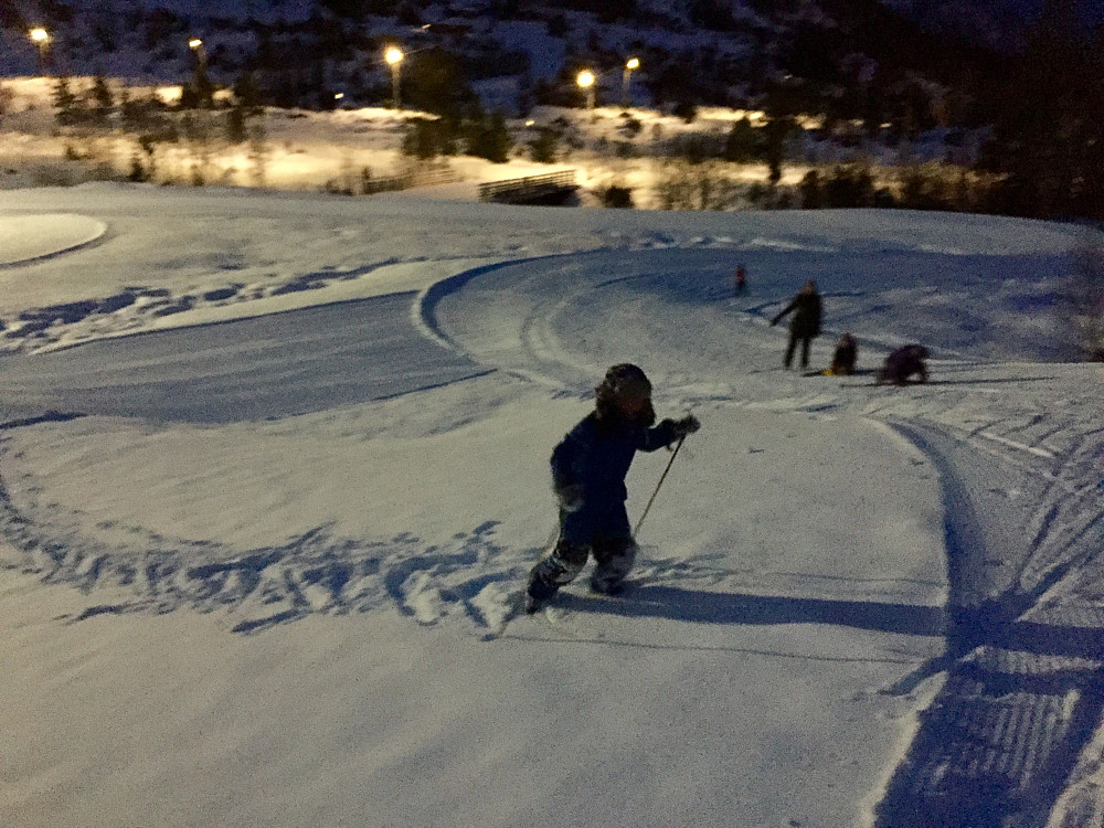 Skileik på Harpefossen