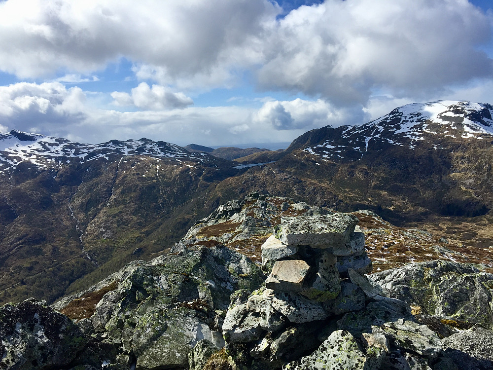 Utsikt fra sørtoppen på Blåfjellssåta
