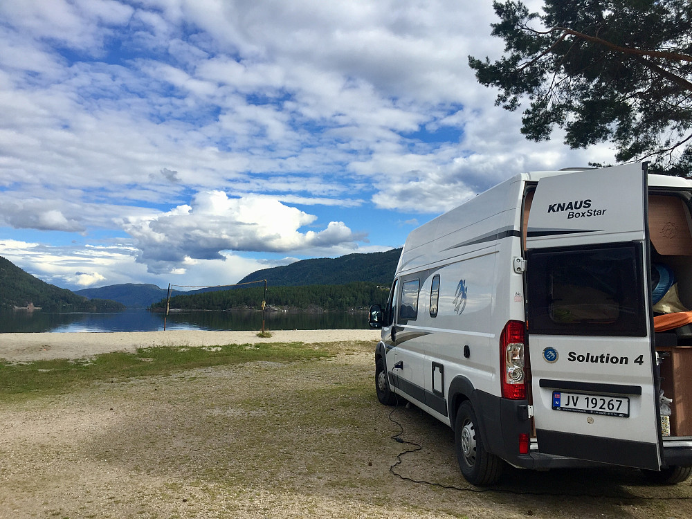 Parkering ved Seljordsvatnet