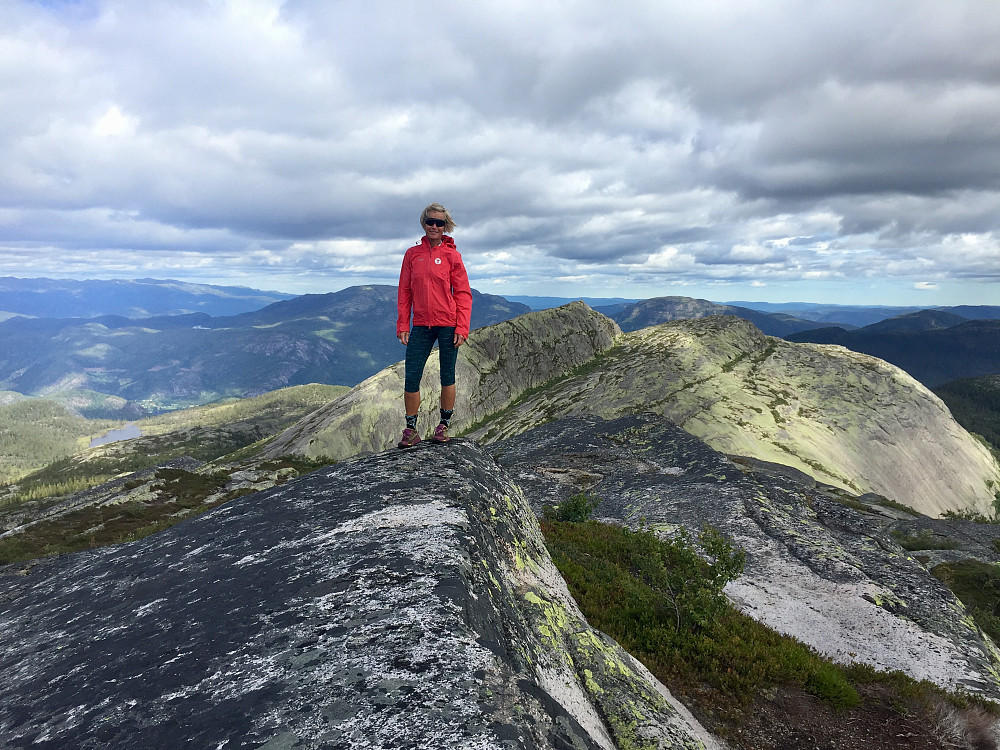 Roholtfjellet vestre, mot austre toppen