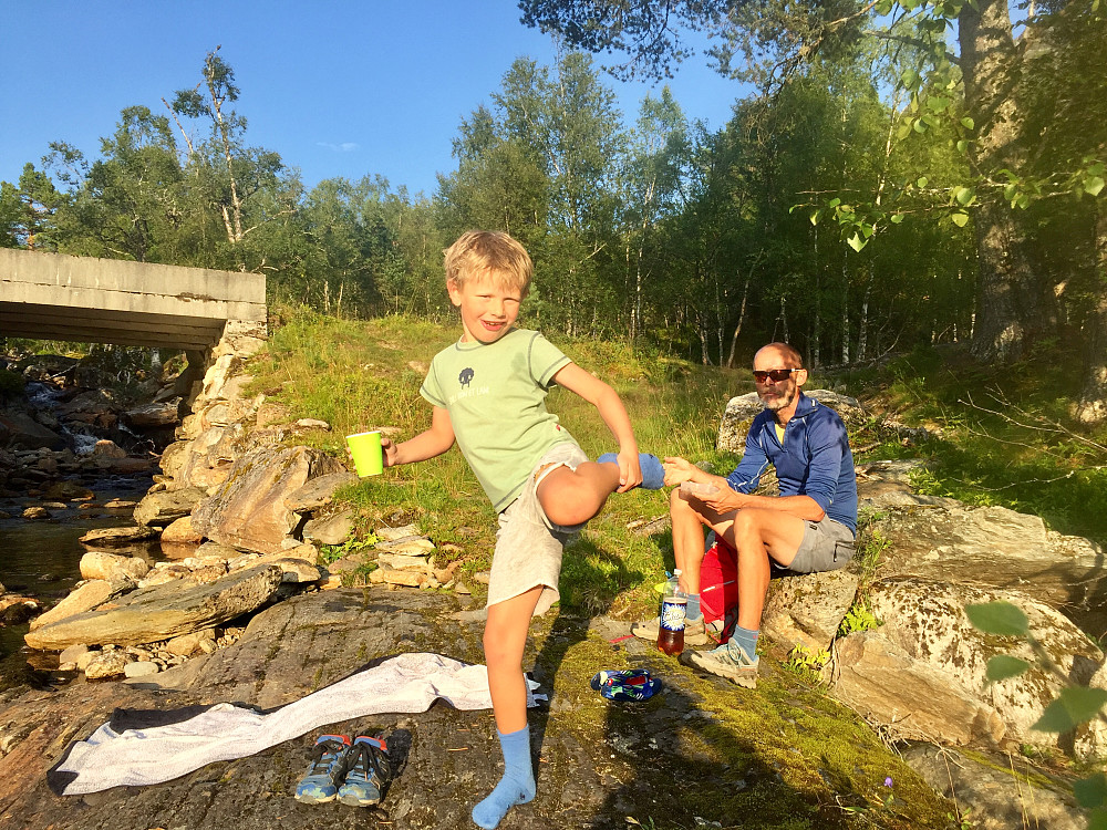Herlig badestund på støylen