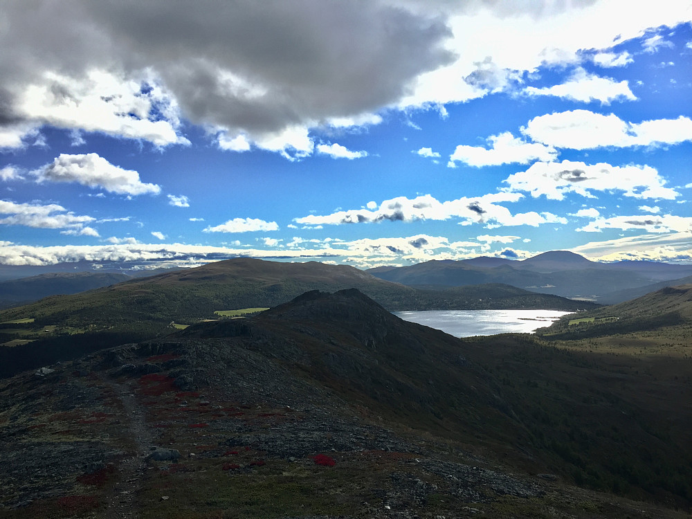 Flott skue over Lemonsjøen