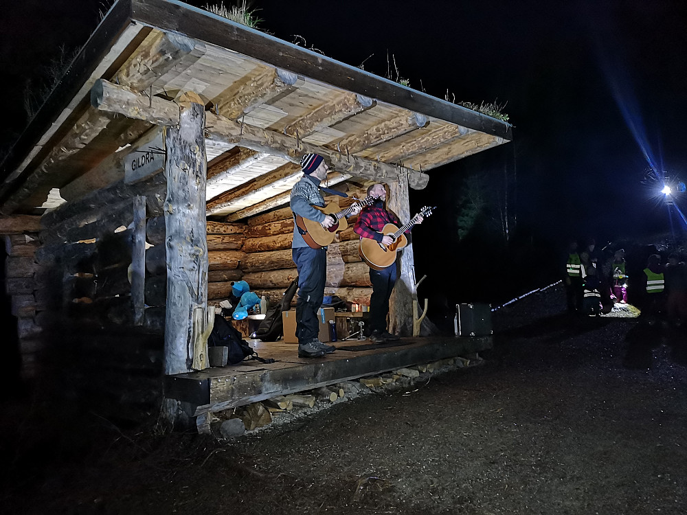 Konsert med trondhjemsduoen Mandarinsaft