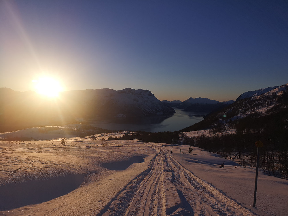Fin start oppover forbi Lotsstøylen