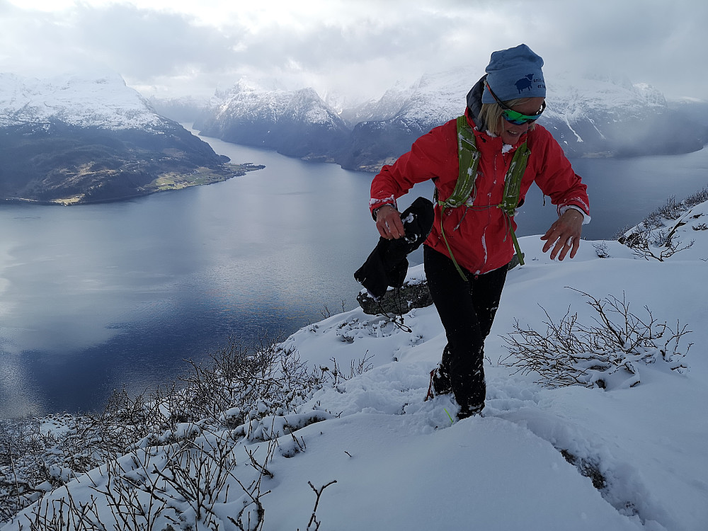 komisk da jeg tryna i snøen når jeg skulle ta bilde med sjølutløser :-)