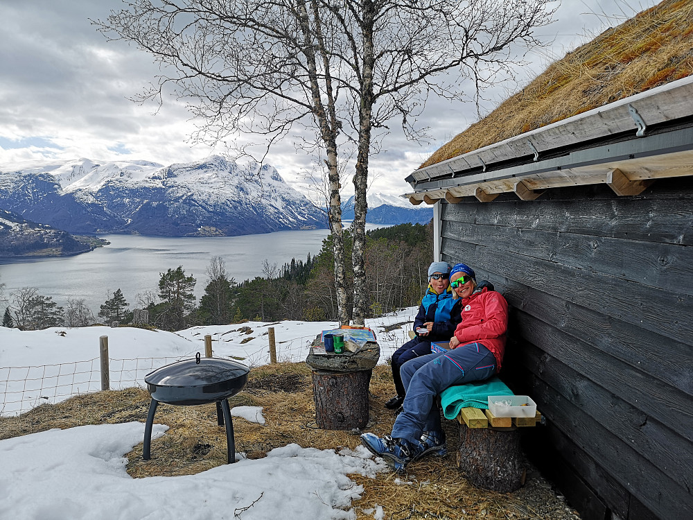 kos på støylen