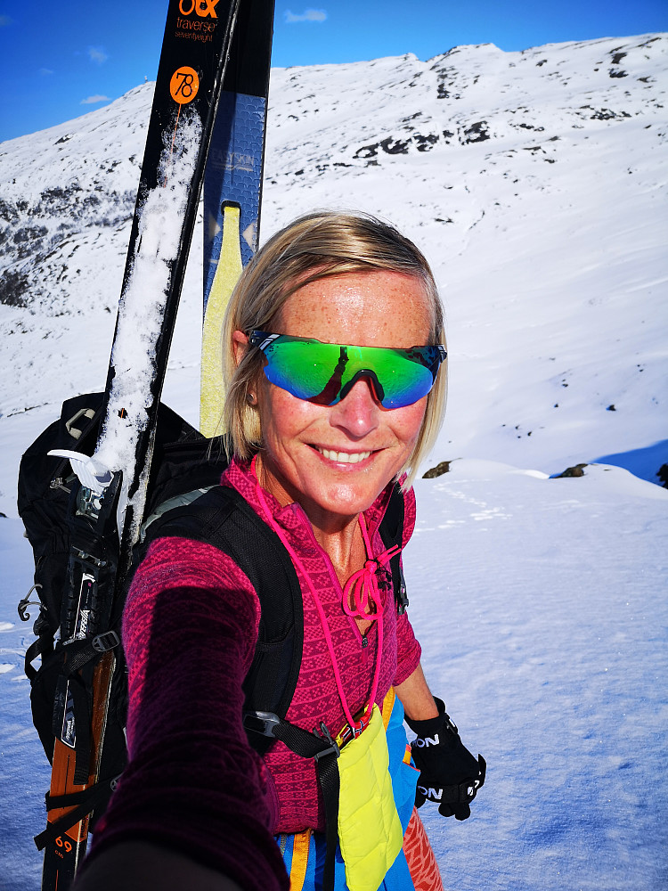 Til fots oo Gjørva, pga fjellski og kortfeller, men meget greit å gå