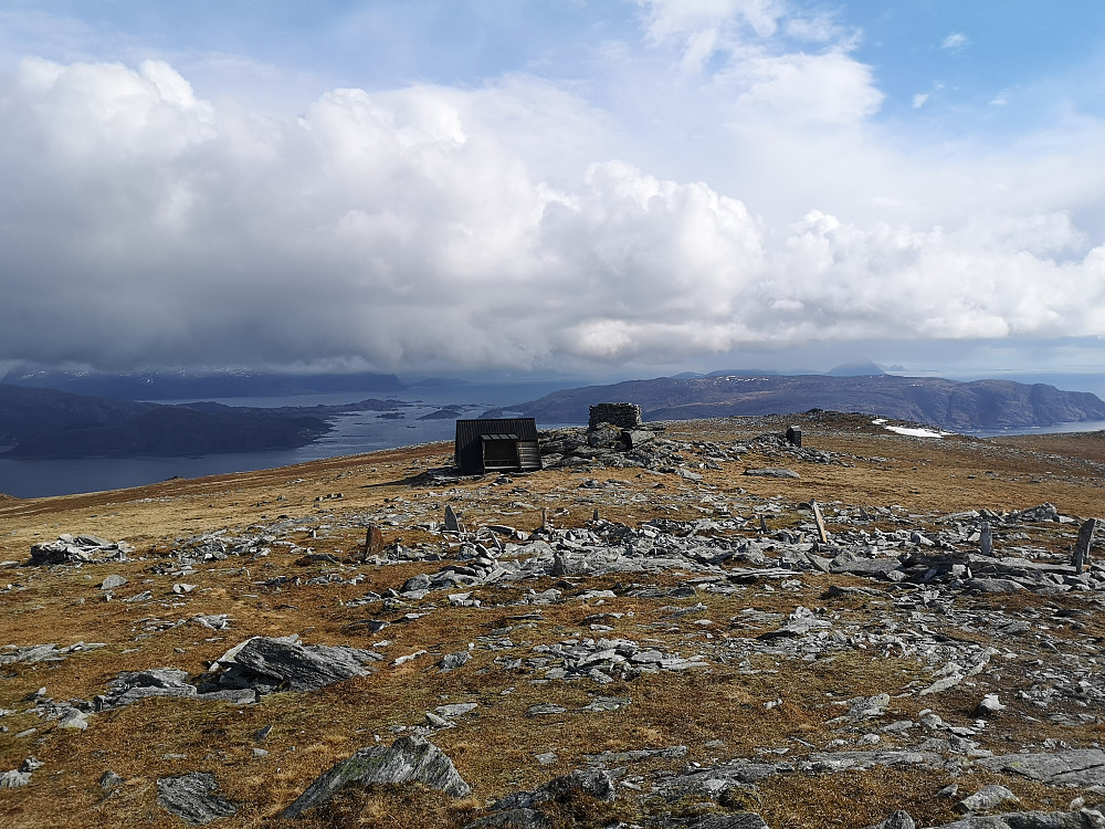 Dagsturhytta på toppen