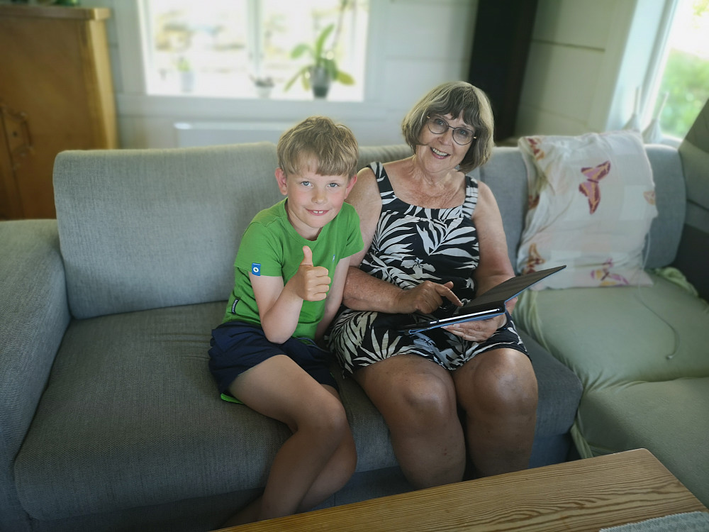 Kjekke stund og uke med mormor på besøk