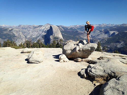 Vinjar og jeg på Sentinel Dome mot Half Dome