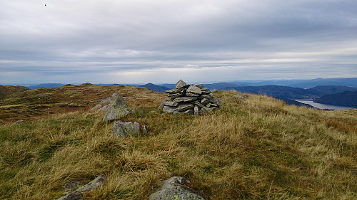 The cairn at the summit of Borga