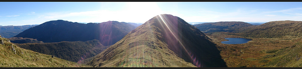 Trail to the summit of Hausdalshorga