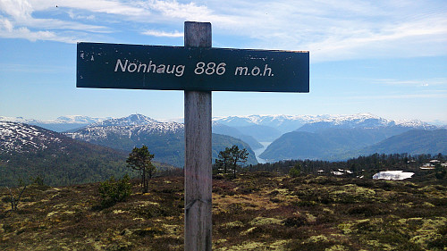 The summit of Skinarfjellet/Nonhaug/Nonshaug