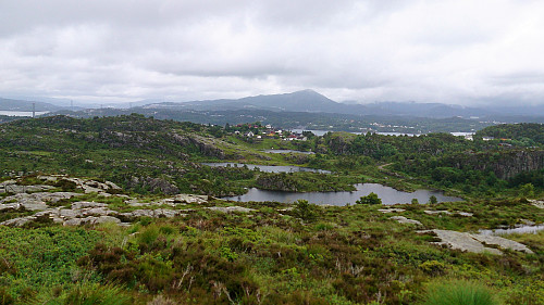 East from Ebbesvikfjellet. Lyderhorn in the background.