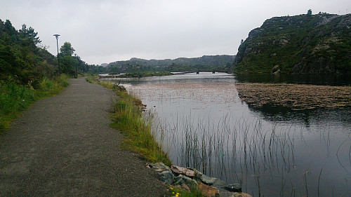 The bridge across Ebbesvikvatnet