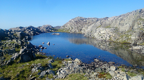 Søre Gullfjelltoppen with Gullfjelltoppen in the far background