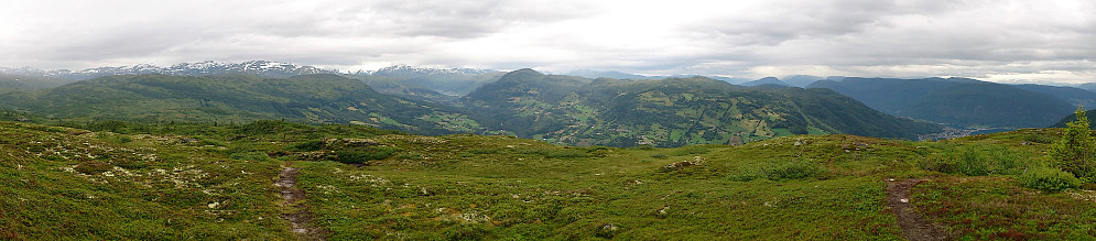 Northeast from Slakkafjellet