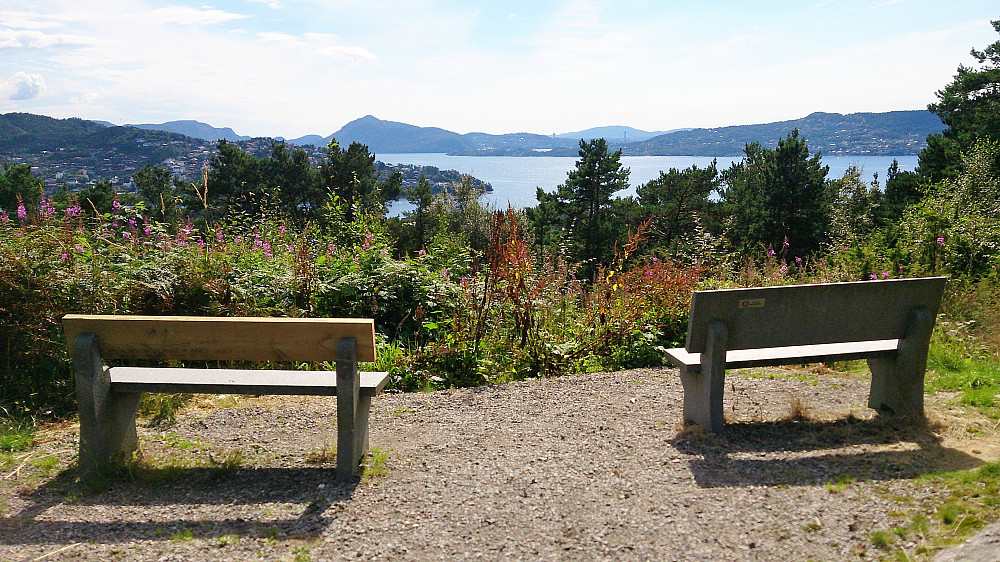 Viewpoint at the highest point of Hesthaugvegen in Haukedal