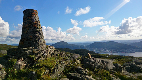 View from Emanuel Mohns utsikt. Løvstakken and Damsgårdsfjellet in the background.