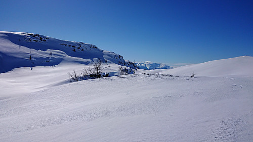 No clear ascent to Dyrhovden from the southwest