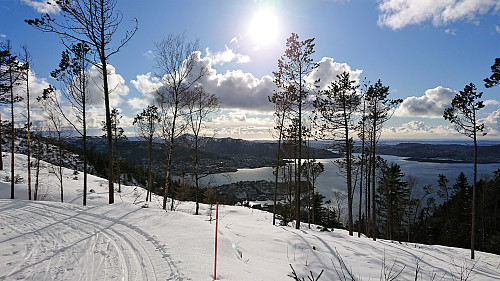 Below Åsebu
