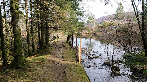Looking back at the small dam at the start of Kistekleiva