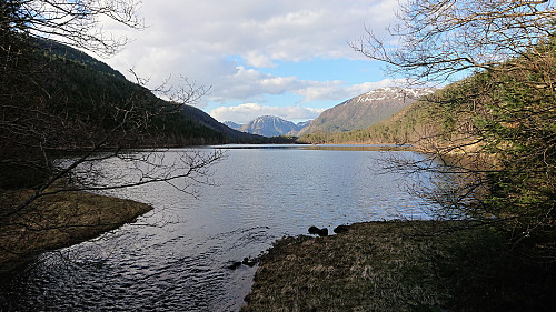 Ysta Raudlivatnet from north of Gåssand