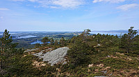 North from Skausnøya