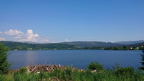 Kalandsvatnet from the south