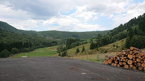 The parking lot at Mannsverk