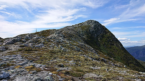 Final ascent towards Storehaugen (right)