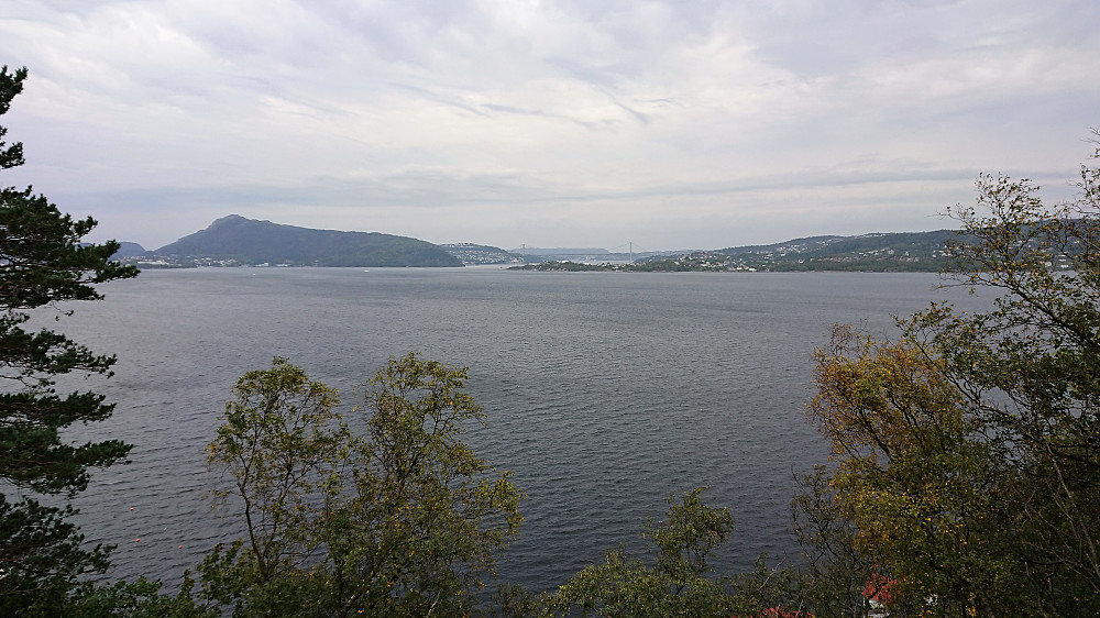 View west from Helleveien