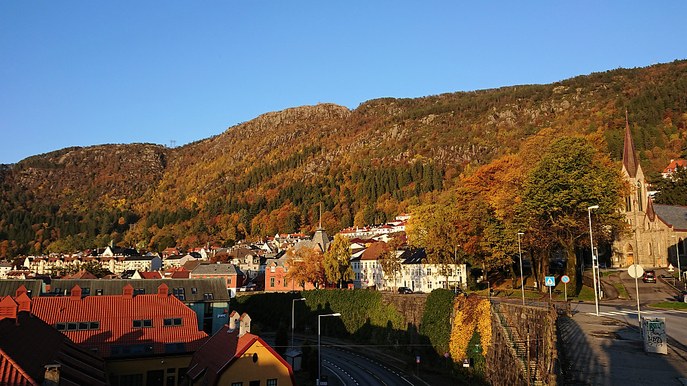 View toward Sandvikspilen from Sandviksveien
