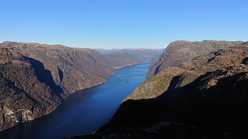 Towards Stamnes from Storafjellet