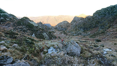 Marked trail down from Harafjellet
