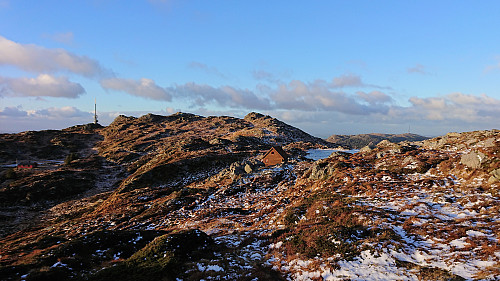 Approaching Arken. Årstadvoll to the left.