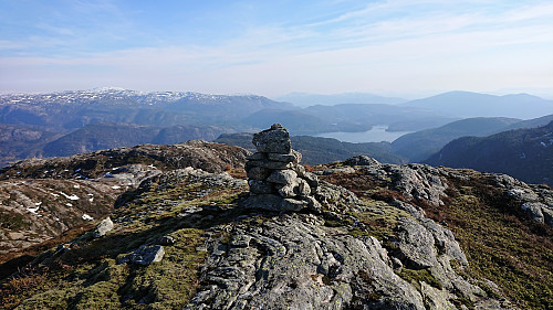 The western summit of Hiklettane