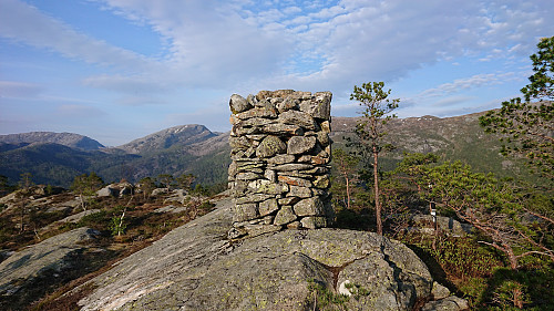 Beljaråsen with Grytefjellet in the background